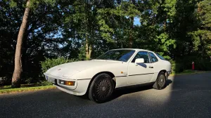 Porsche 924 - sehr viele NEUE Teile!