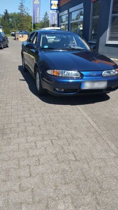 Chevrolet Oldsmobile Alero 2.4L 2000