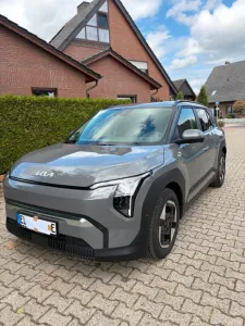 Kia EV3 58 kWh 150 kW Earth