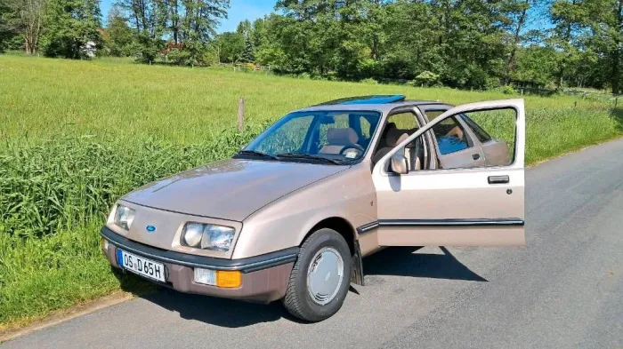 Ford Sierra MK 1 Ghia 2.0 L V6