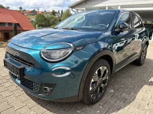Fiat 600 Hybrid La Prima
