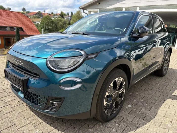 Fiat 600 Hybrid La Prima
