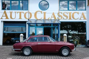 Alfa Romeo 2000 GT Veloce 2.0