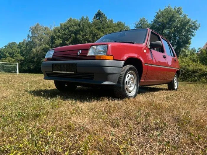 Renault R5 Campus