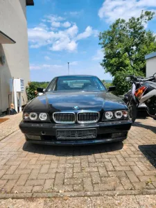 BMW E38 728i mit 750i Innenausstattung