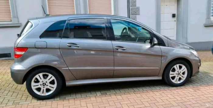Mercedes-Benz  Mercedes Benz B150 W245 Bj:2008 (TÜV bi...