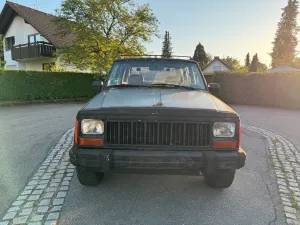 Jeep Cherokee XJ, Orig. - Oldtimer mit neu...