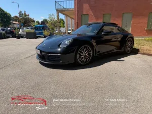 Porsche 911 Coupe 3.0 Carrera 4S auto