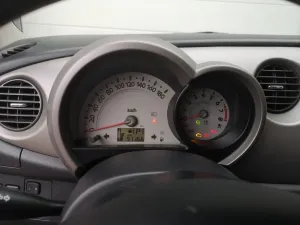 Daihatsu TREVIS 1.0 -