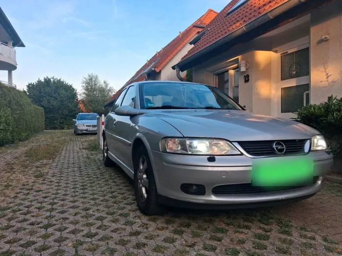 Opel Vectra B 1.8 Automatic
