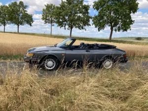Saab 900
