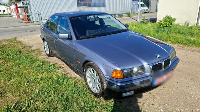 BMW E36 328i Limousine - 1. Hand - Scheckh...