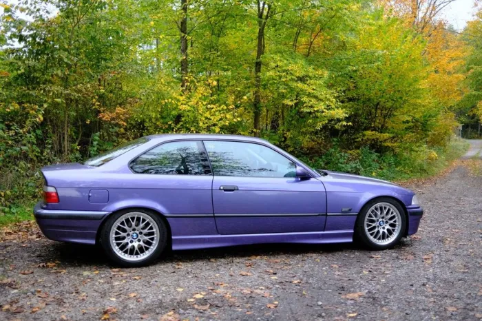 BMW E36 323i Coupé Individual Veilchenblau Han...