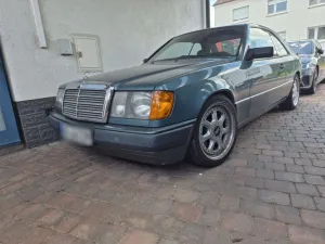 Mercedes-Benz Mercedes 230 ce