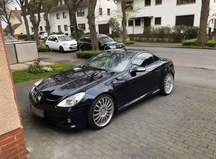 Mercedes-Benz Mercedes SLK 350 dunkelblau metallic
