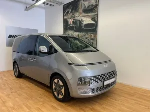 Hyundai Staria Prime 2WD belüftete Sitze 9 Sitzer