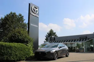 Mazda 3 EXCLUSIVE+MATRIX+BOSE+HEAD-UP+CARPLAY+GJ-RÄDER