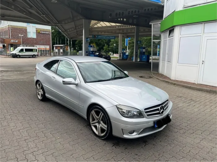 Mercedes-Benz Top Clc 230 V6 AMG Line frischer TÜV CarPl...