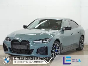 BMW M440i xDrive GC M Sport -- Glasdach H&K HUD