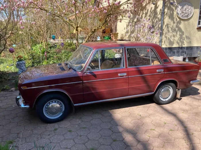 Lada LADA  1500 VAZ 2103 - EINER DER ERSTEN