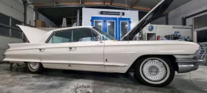 Other Cadillac Fleedwood Sixty Special Heckfloss...
