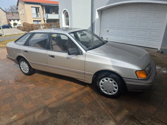 Ford Scorpio 2.0i