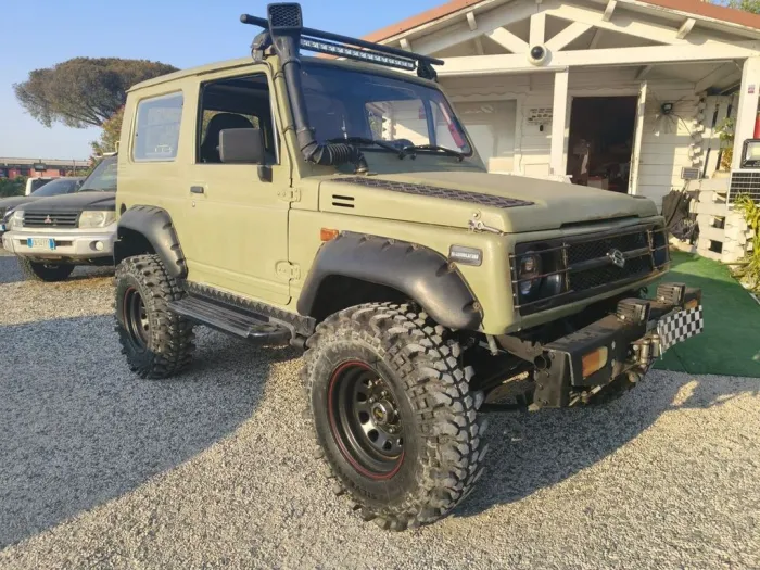 Suzuki Santana Samurai sj 413