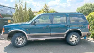 Ford Explorer  31X10,5R15