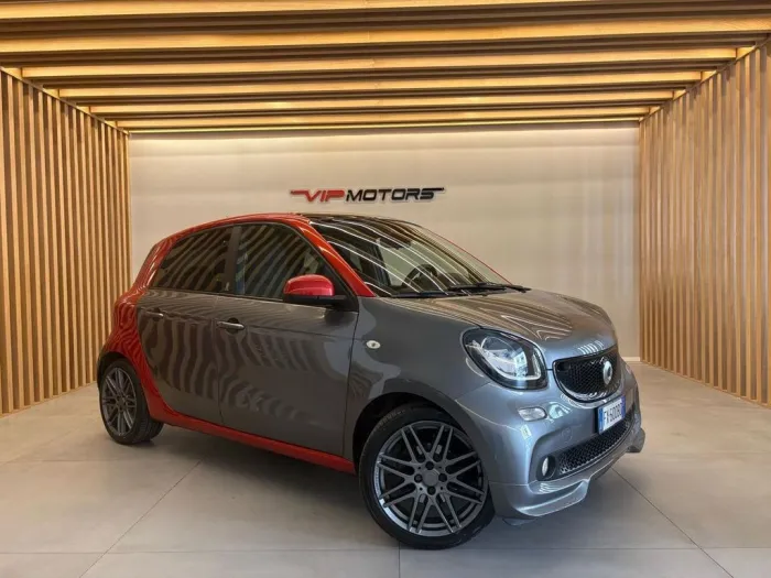 Smart SMART FORFOUR 1.0 ALLESTIM BRABUS PELLE FULL UNI