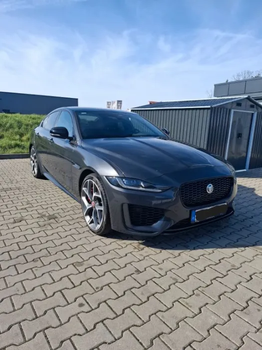 Jaguar XE P300-GARANTIE 12/2028-8-FACH BEREIFT