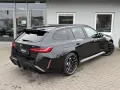 BMW M5 Touring Drivers Pack Bowers & Wilkins Lenkrad