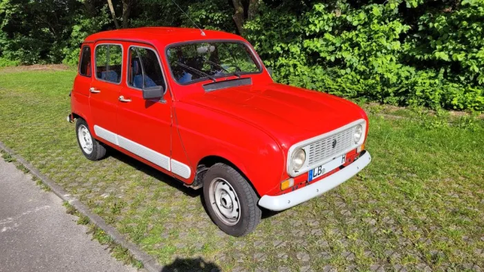 Renault 4 (R4) mit H-Kennzeichen , Garagenfahrzeug