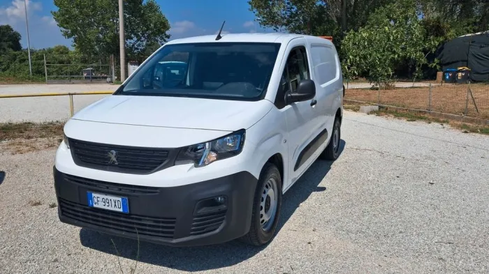 Peugeot Partner BlueHDi 100Cv L2 H1