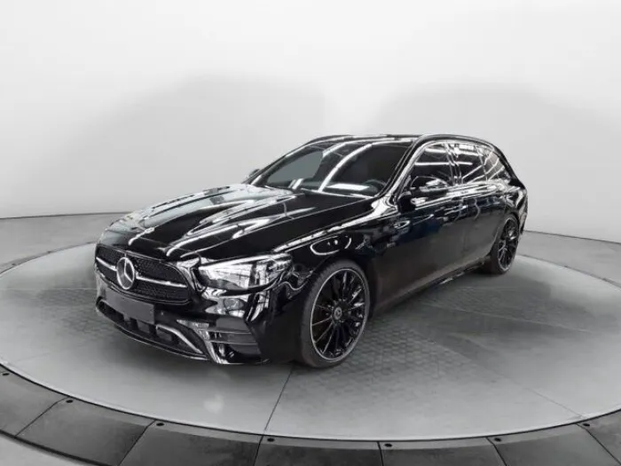 Mercedes-Benz E 400d 4M AMG+Burm+Pano+AHK+Distr+Memory+Night