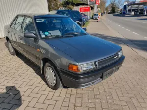 Mazda 323, Stuffenheck, 1 Hand TÜV NEU Oldtimerfähig
