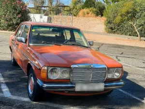 Mercedes-Benz Mercedes Benz 240D W123