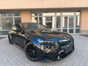 BMW M5 Limousine Basis
