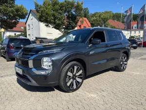 Mitsubishi Plug-in Hybrid Outlander