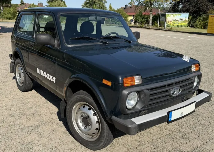 Lada Niva 4x4 m. AHK+Klima+TÜV07/28+FrischerService