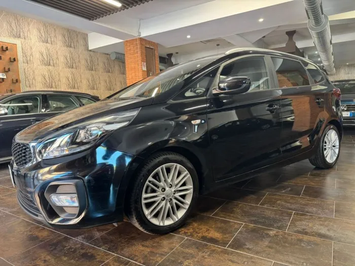 Kia Carens 1.7 CRDi 141 CV DCT Platinum