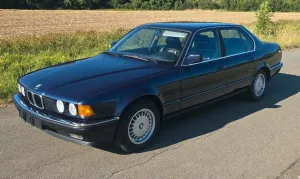 BMW E32 730i  viele Neuteile und Unterlagen