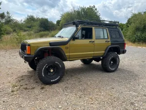 Jeep Cherokee Country Auto Country