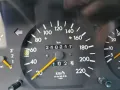 Mercedes-Benz E 230