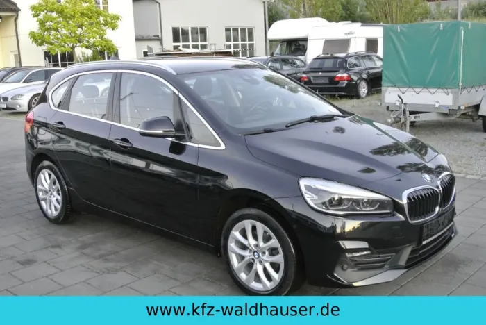 BMW 216d Active Tourer Sport Line LED Sports. Sitzh.