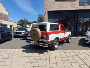 Ford Bronco XLT  1987