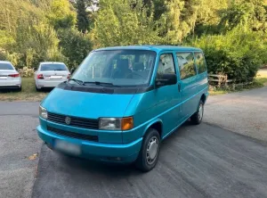 Volkswagen T4 Caravelle - TÜV neu - mit selbstgebautem Bett