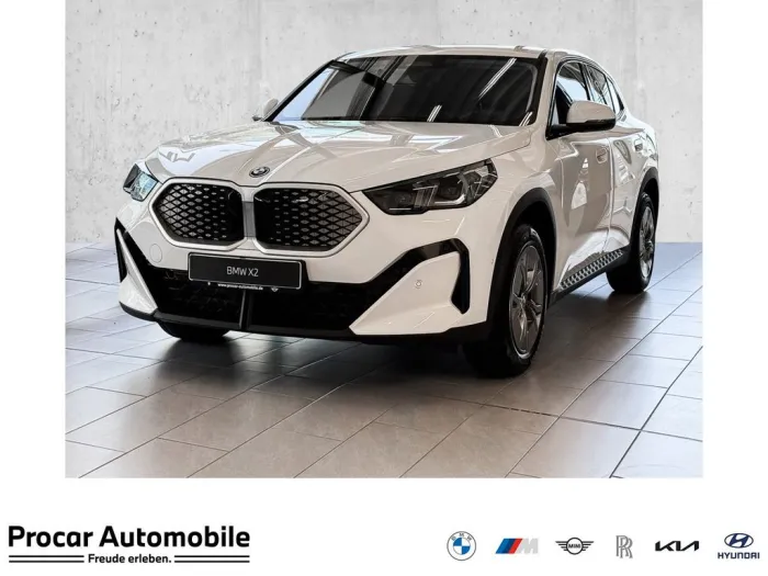 BMW iX2 eDrive20 ACC RFK NAVI Standh. LED PDC V+H