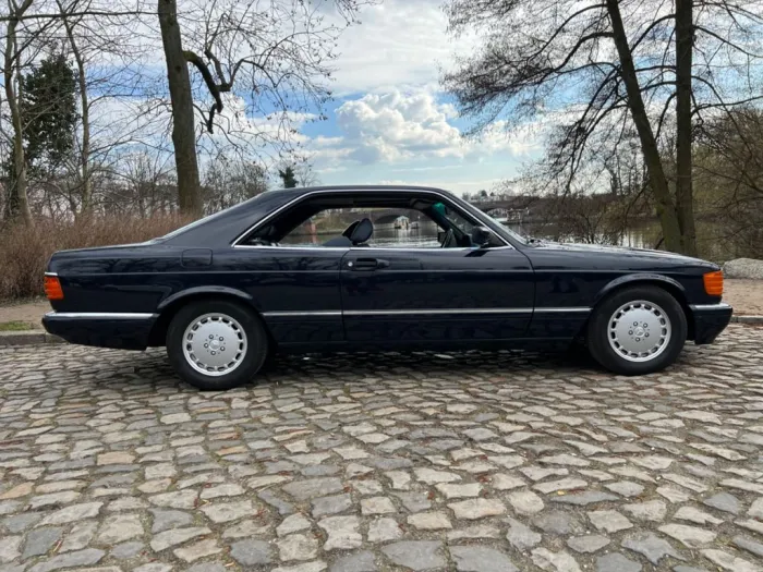 Mercedes-Benz 560 SEC
