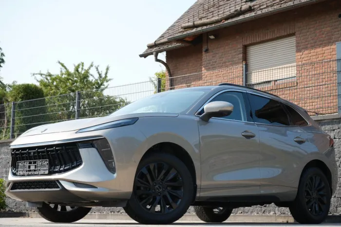 DFSK Forthing 5 15 Turbo/2.Hand/Pano/360°/ACC/Carplay
