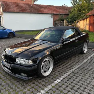 BMW 325i Cabrio